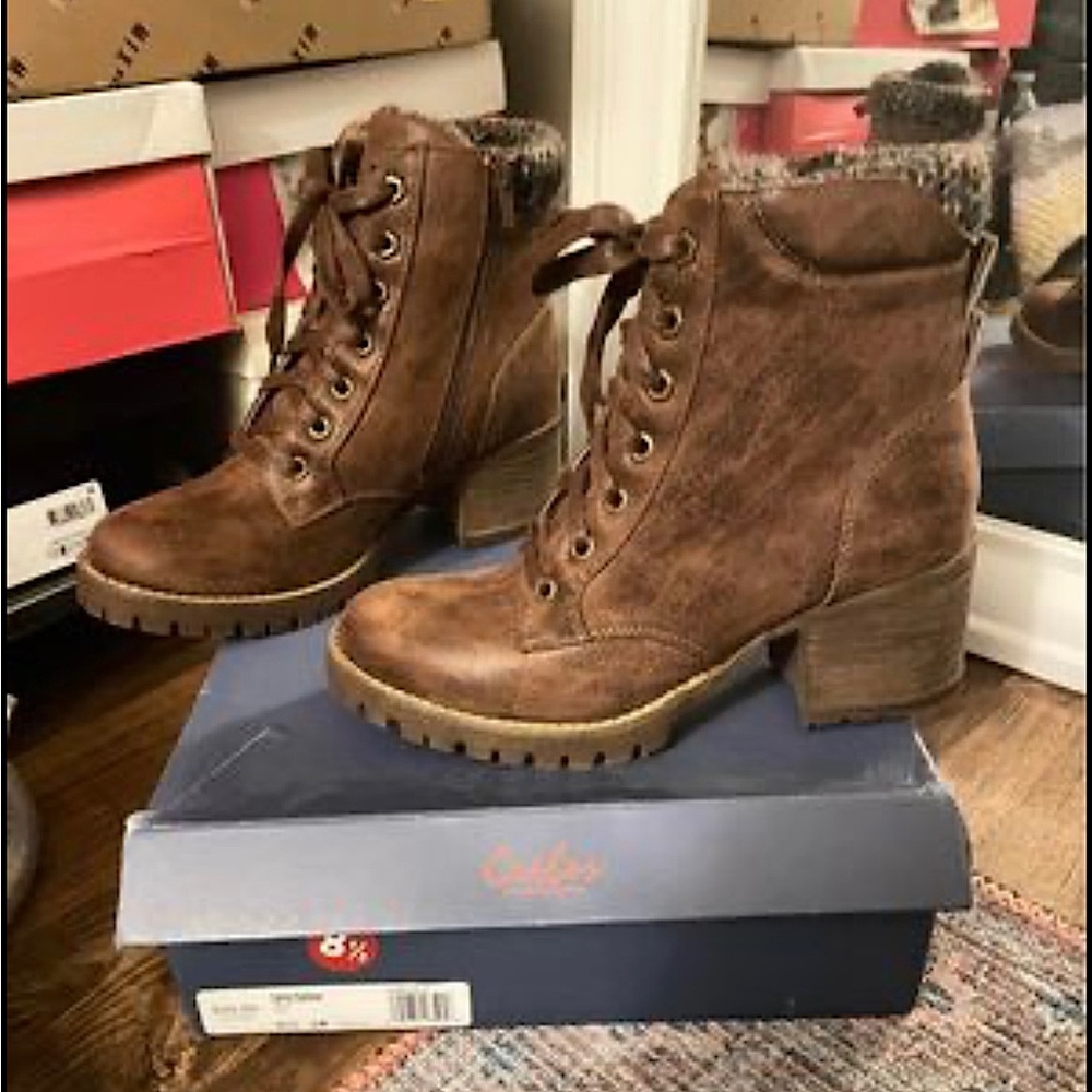 Carlos by Carlos Santana Gibson Boot